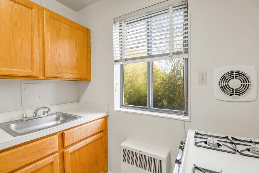 More Photos Of 3901 53rd St, Bladensburg Apartments For Sale