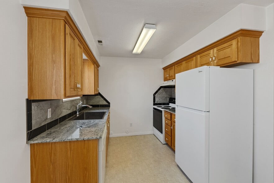 More Photos Of 984 E 900 S, Provo Apartments For Sale