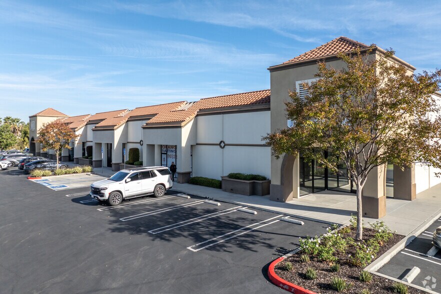 More Photos Of 7891 Mission Grove Pky, Riverside Unknown For Lease