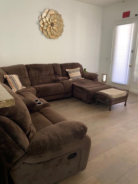 More Photos Of Happy Valley Rd & 83rd Dr, Peoria Assisted Living For Sale