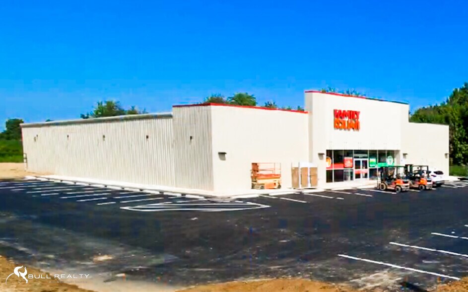 More Photos Of 8725 New Jackson Hwy, Magnolia Freestanding For Sale