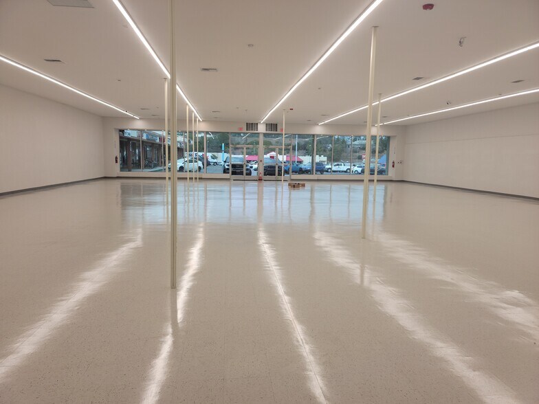 More Photos Of 415 Grass Valley Hwy, Auburn Freestanding For Lease