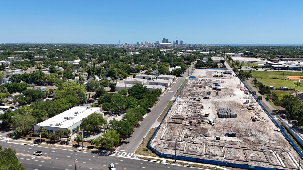 More Photos Of 650 34th St S, Saint Petersburg Medical For Sale