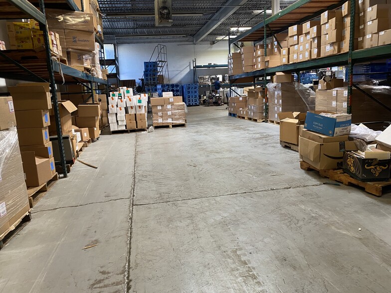 More Photos Of 522 Cottage Grove Rd, Bloomfield Manufacturing For Lease