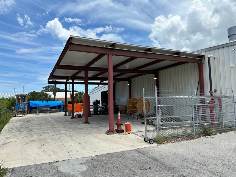More Photos Of 1730 Hill Ave, Mangonia Park Service For Lease