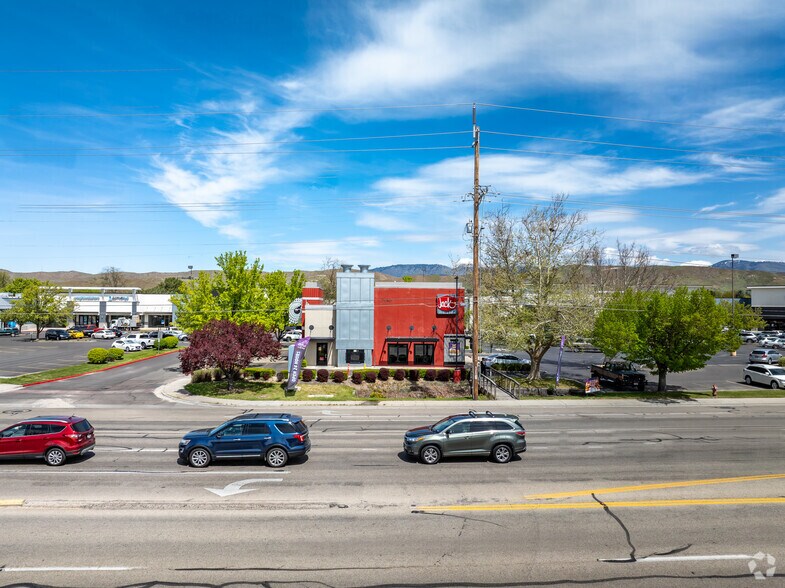 More Photos Of 7040 W State St, Boise General Retail For Lease