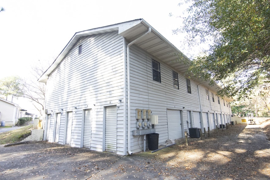 More Photos Of 213 Jeff Davis Pl, Fayetteville Medical For Lease