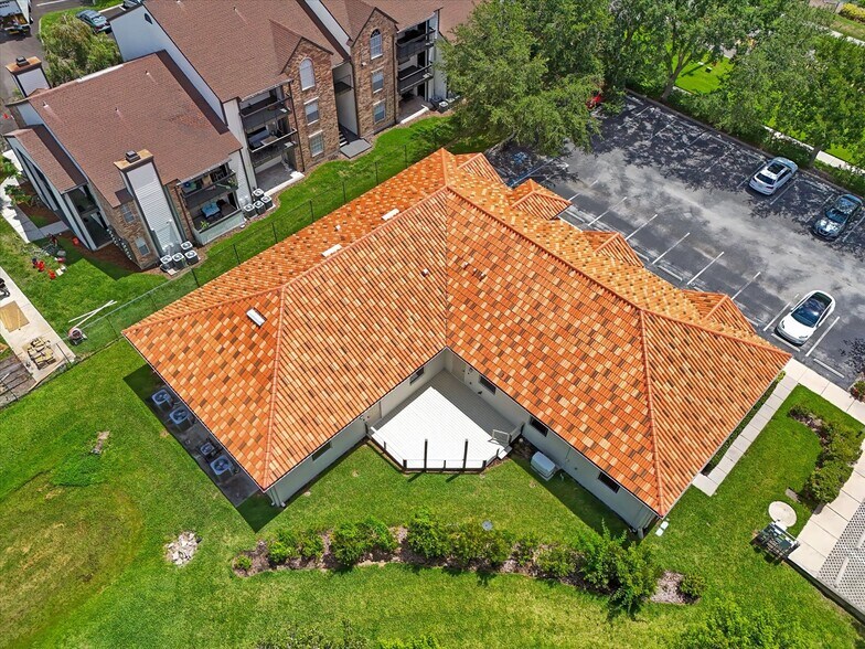 More Photos Of 8626 N Himes Ave, Tampa Medical For Sale