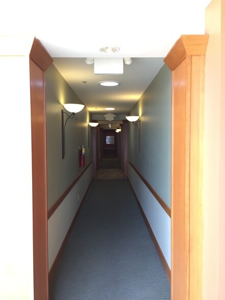 More Photos Of 4300 Tradewinds Dr, Oxnard Unknown For Lease