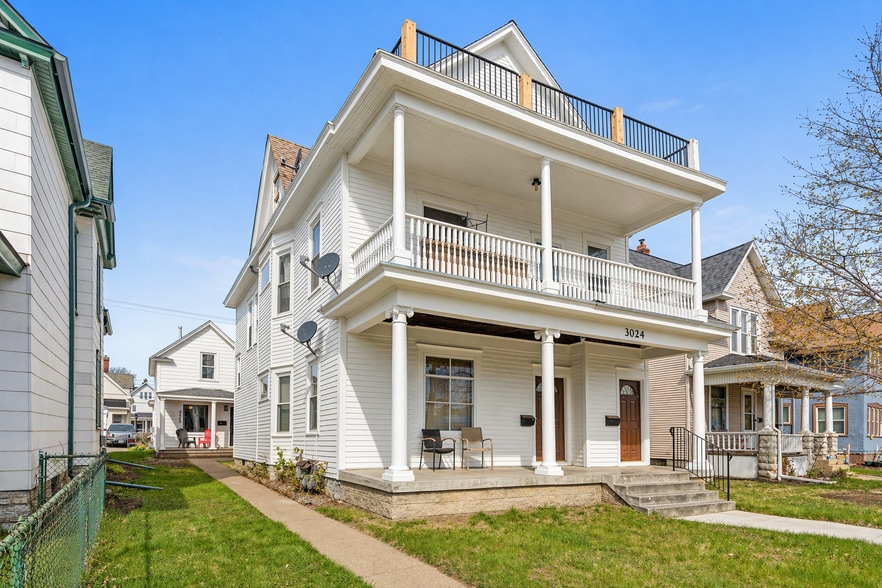 Primary Photo Of 3024 Chicago Ave, Minneapolis Apartments For Sale