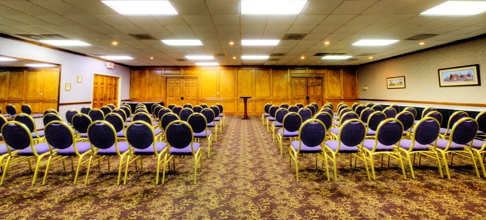 More Photos Of 6205 Ramada Dr, Clemmons Hotel For Sale