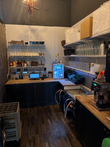 More Photos Of 100 S Main St, Saukville Restaurant For Sale