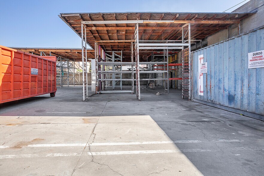 More Photos Of 2585-2595 W Pico Blvd, Los Angeles General Retail For Lease