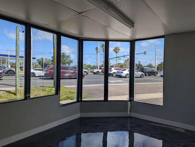 More Photos Of 7940 Grand Blvd, Port Richey General Retail For Sale