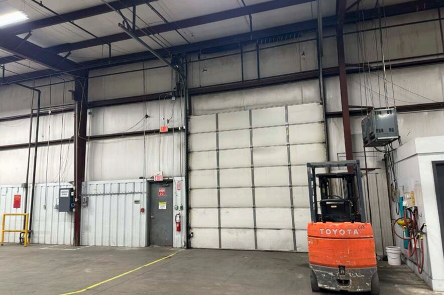 More Photos Of 7375 Industrial Rd, Florence Warehouse For Lease