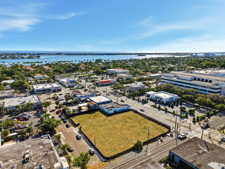 More Photos Of 428 Avon Rd, West Palm Beach Warehouse For Sale