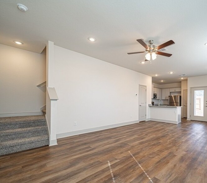 More Photos Of 6408 Segovia Ranch, San Antonio Apartments For Sale