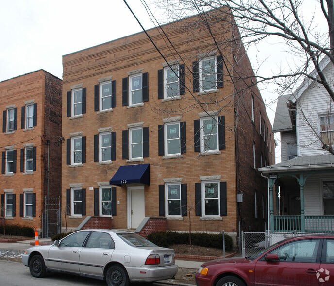 Primary Photo Of 120 Henry St, Stamford Apartments For Sale