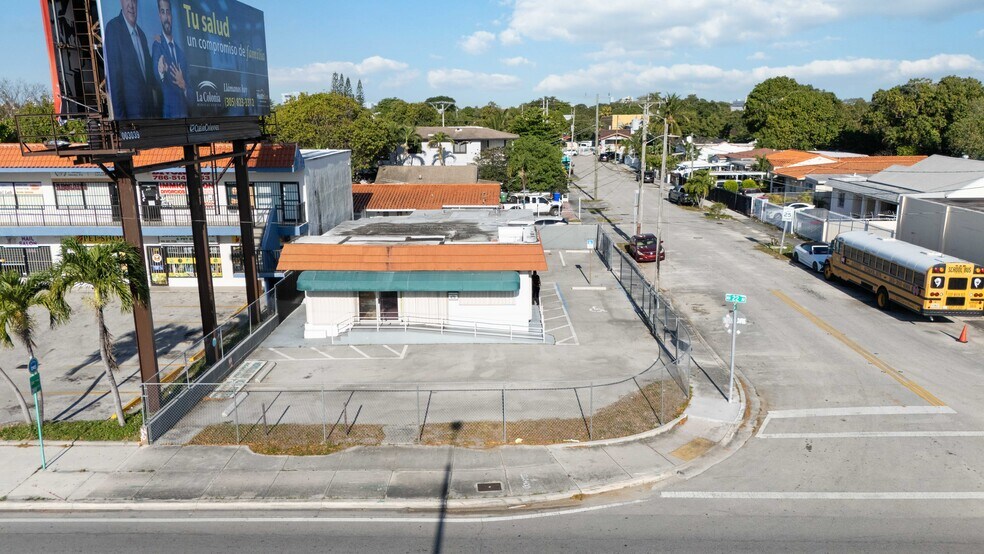 Primary Photo Of 470 NW 22nd Ave, Miami Office For Sale