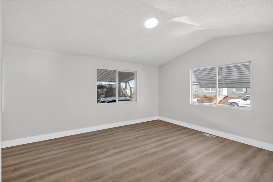 More Photos Of 402 Colin Kelly Dr, Roseville Apartments For Sale