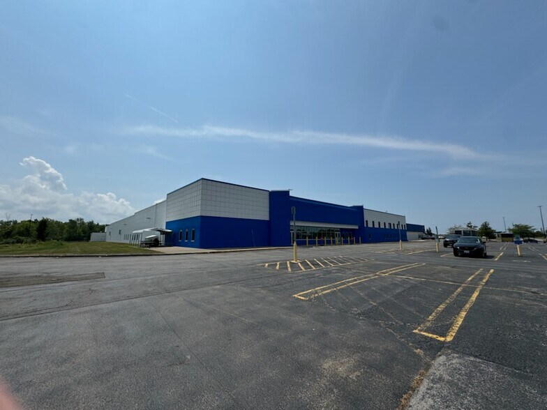 More Photos Of 4255 McKinley Pky, Hamburg Manufacturing For Lease