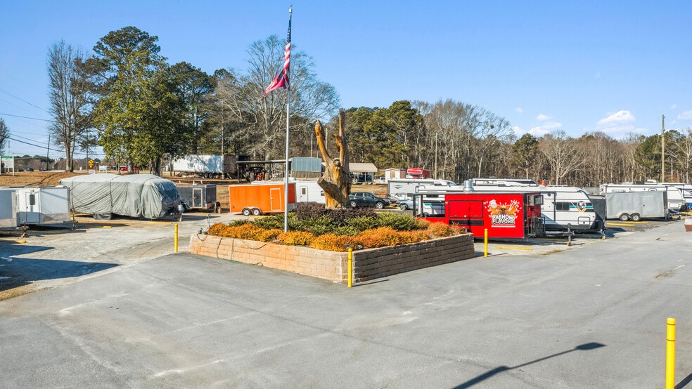 More Photos Of 4886 Highway 81, Loganville Self Storage For Sale