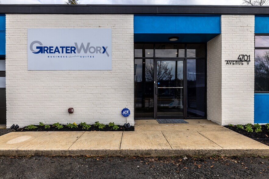 More Photos Of 4701 Avenue V, Birmingham Coworking Space