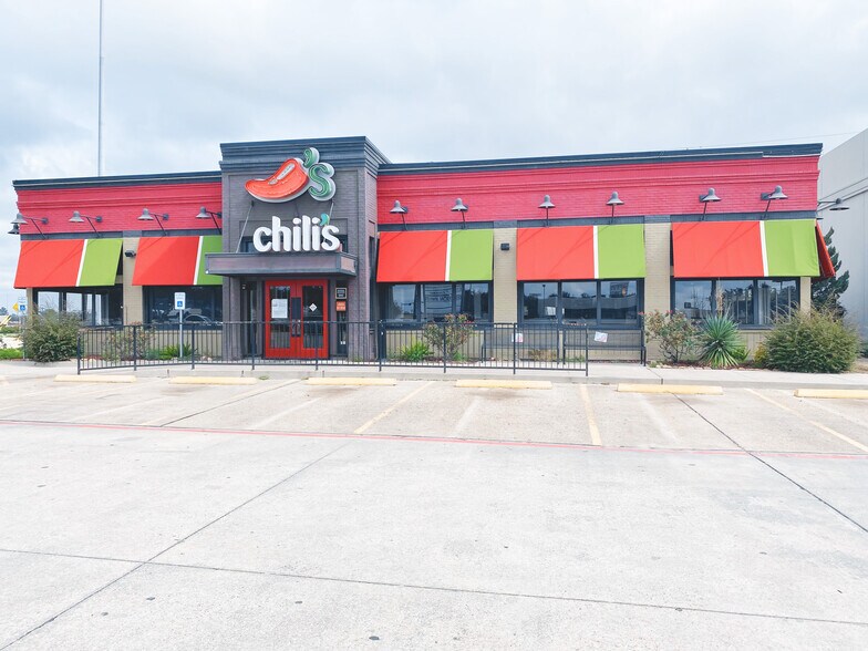 More Photos Of 20220-20070 Highway 59 N, Humble Unknown For Lease