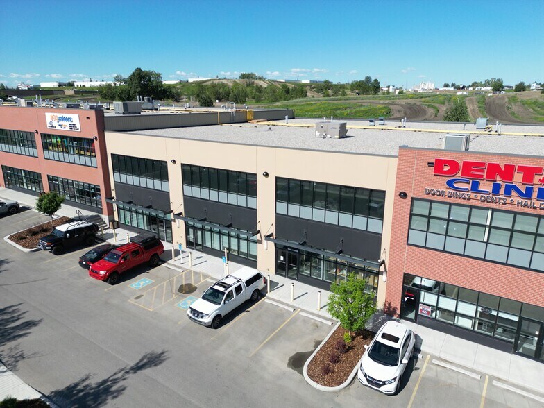 More Photos Of 5057-5061 11 St SE, Calgary Warehouse For Sale