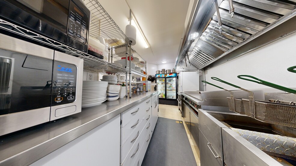 More Photos Of 695 Lisbon St, Lisbon Restaurant For Sale