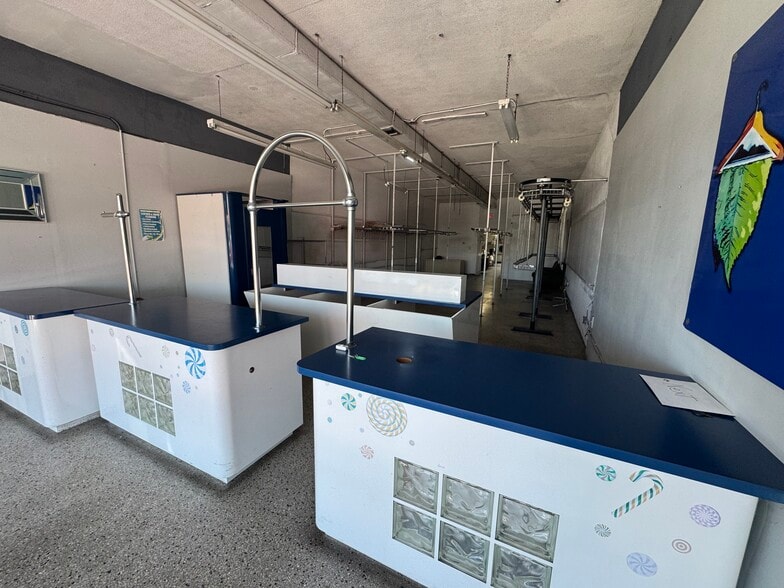 More Photos Of 2652-2660 Hollywood Blvd, Hollywood Freestanding For Lease