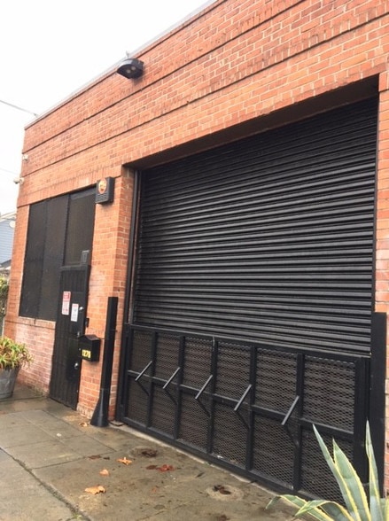 More Photos Of 1275 30th St, Oakland Warehouse For Sale