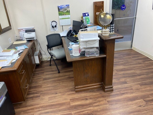 More Photos Of 5995-5997 Brockton Ave, Riverside Medical For Sale