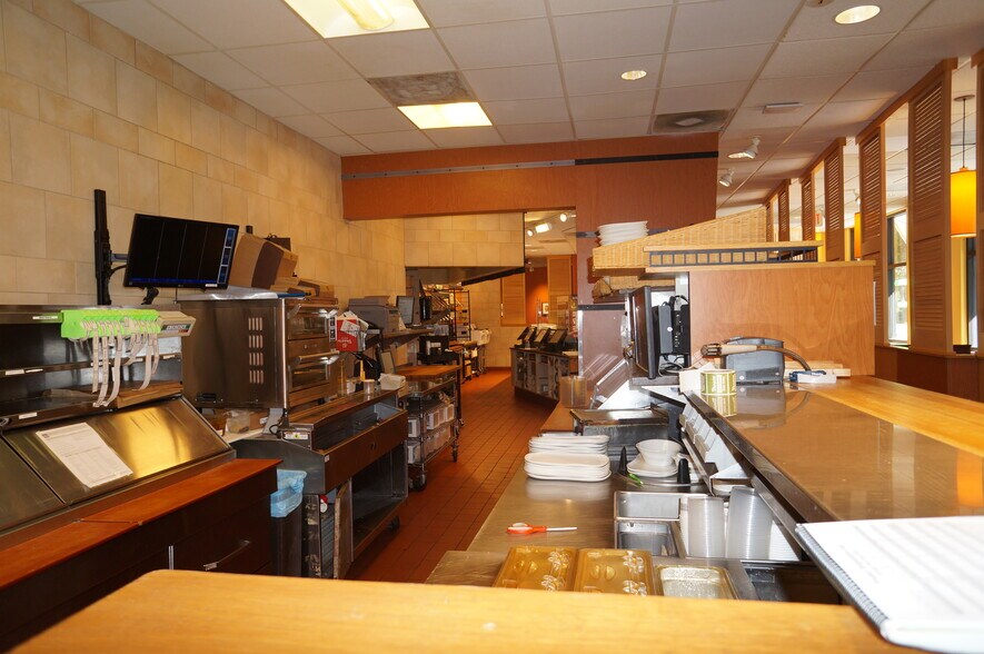 More Photos Of 1012 William Hilton Pky, Hilton Head Island Restaurant For Lease