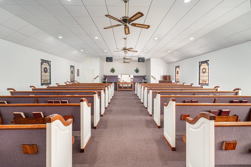 More Photos Of 178 Railroad st, Coats Religious Facility For Sale