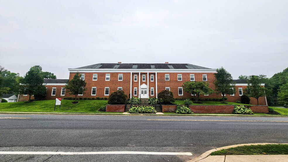 Primary Photo Of 97 Main St, Chatham Office For Lease