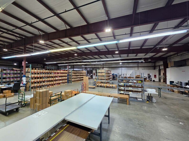 More Photos Of 100 Trowbridge Rd, Neoga Warehouse For Sale