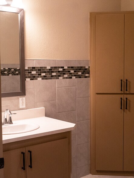 More Photos Of 2200 N AW Grimes, Round Rock Medical For Lease