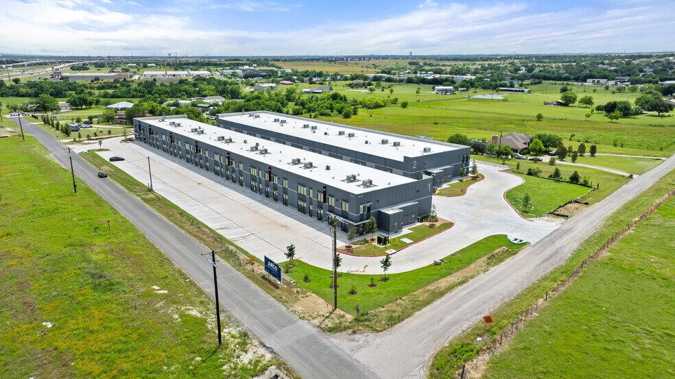 More Photos Of 1433 Chris Ln, Pflugerville Light Distribution For Lease