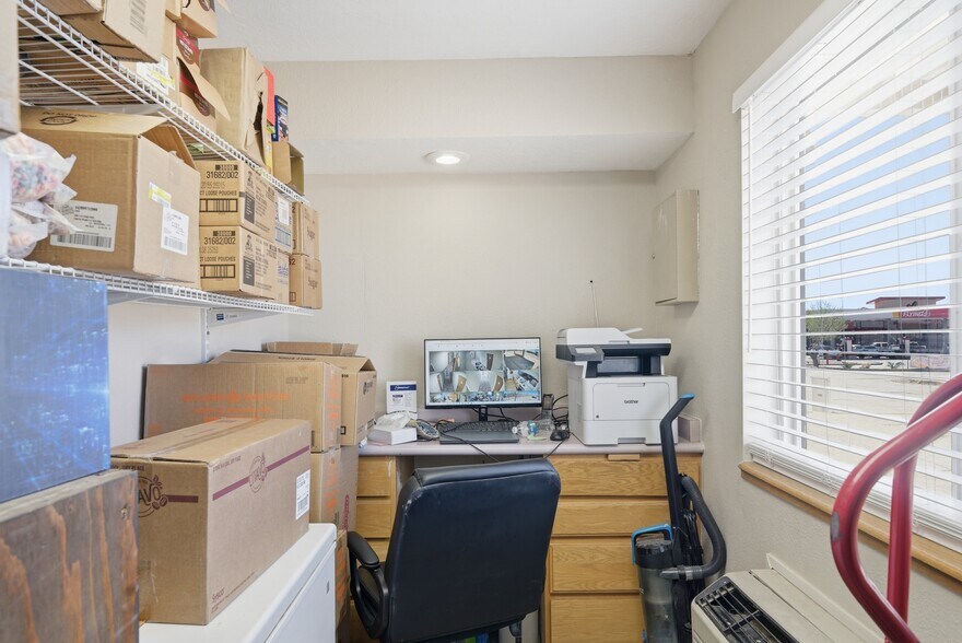 More Photos Of 626 W 1400 N, Beaver Hotel For Sale