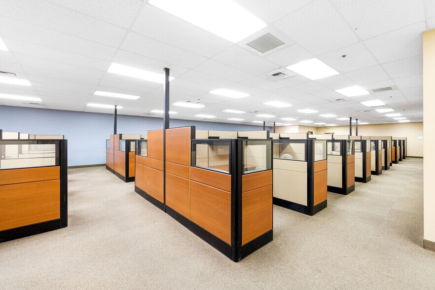 More Photos Of 10425 Enterprise Dr, Redlands Light Distribution For Sale