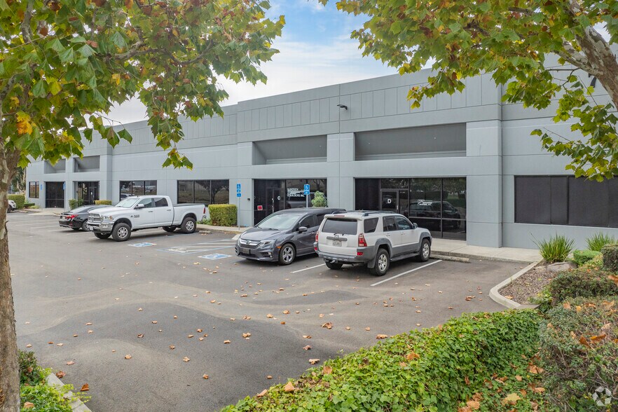 More Photos Of 7300 Central Ave, Newark Warehouse For Lease