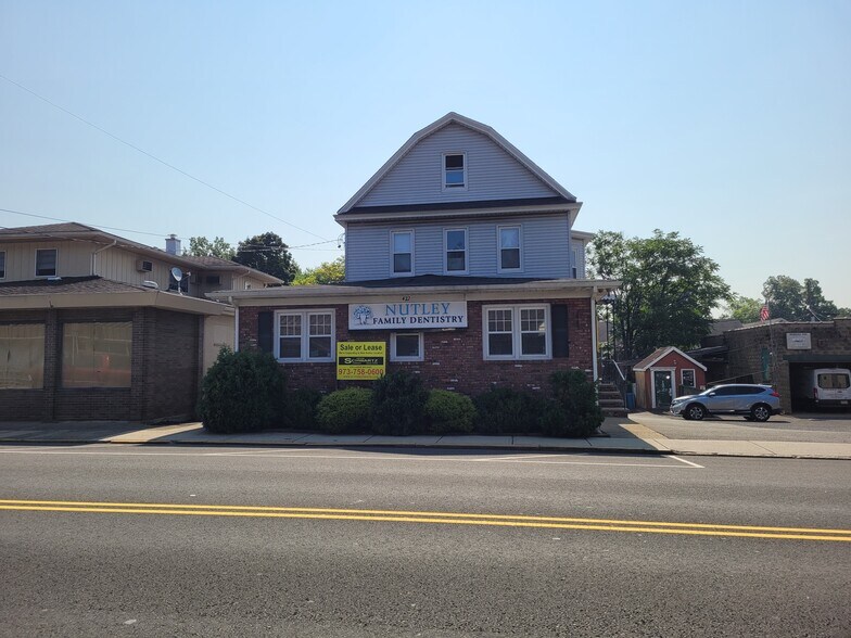 More Photos Of 422 Franklin Ave, Nutley Medical For Sale