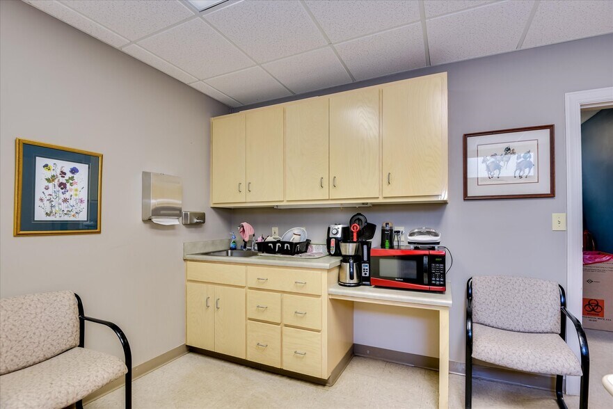 More Photos Of 191 Center South Blvd, Aiken Medical For Sale