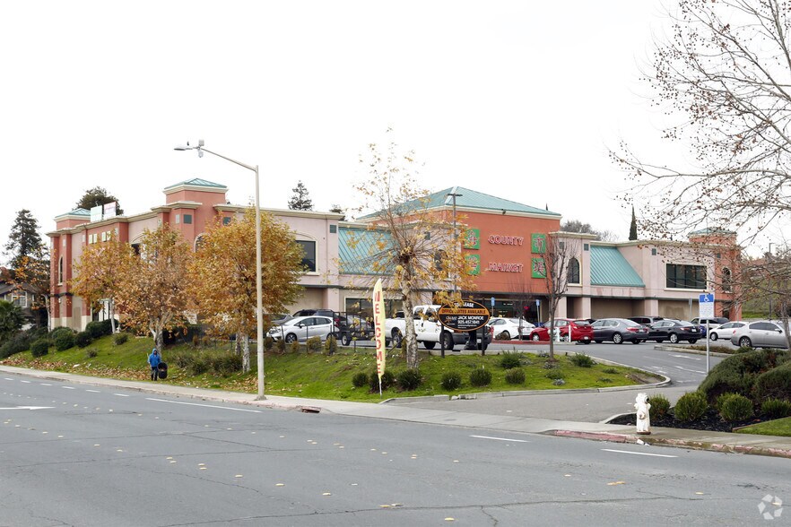 Primary Photo Of 2711 Hillcrest Ave, Antioch Freestanding For Lease