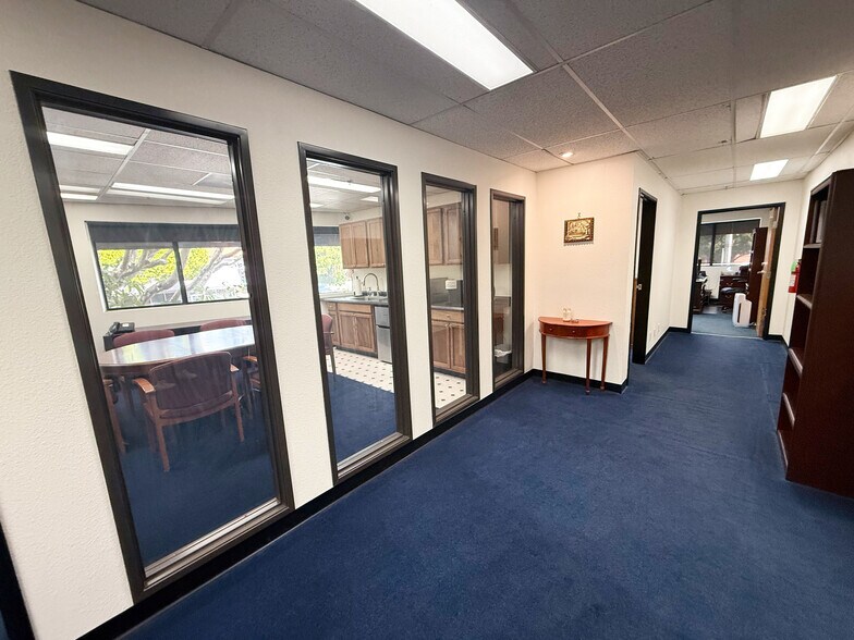 More Photos Of 2596 Mission St, San Marino Office For Lease