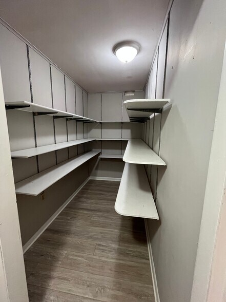 More Photos Of 5075 Lincoln Way E, Fayetteville Apartments For Lease