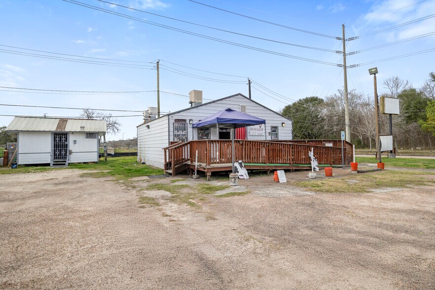 More Photos Of 9202 Ashville Dr, Houston Shelter For Sale