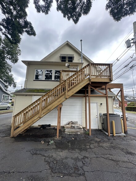 More Photos Of 211 Van Winkle Ave, Hawthorne Storefront Retail Residential For Sale