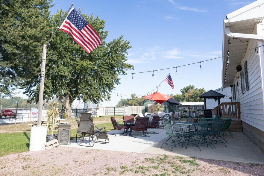 More Photos Of 103 W Main St, Hardwick Restaurant For Sale